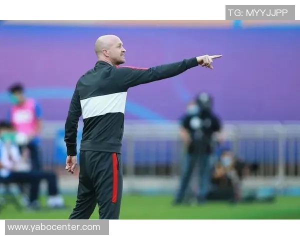 贾府技术总监克罗斯即将离任小克鲁伊夫等人或成接替人选